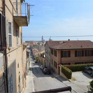 Appartamento In Vendita a Loreto