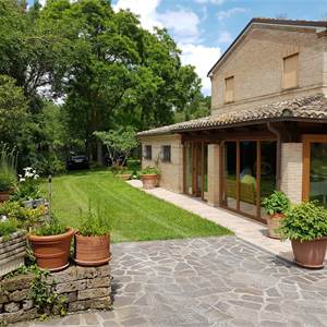 Rustico / Landhaus in Verkauf zu Osimo