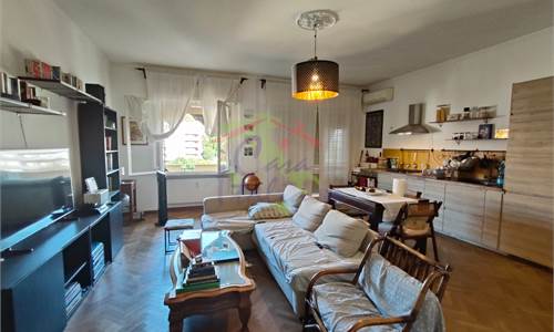 4-Zimmer-Wohnung oder mehr in Mieten zu Ancona