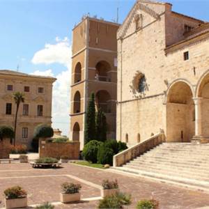 3+ bedroom apartment for Sale in Osimo