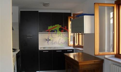 2 locali In Vendita a Ancona