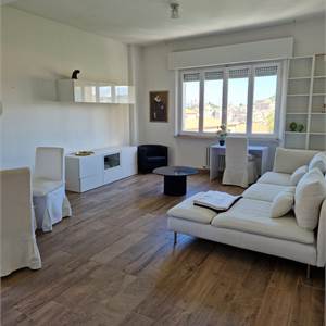 Трёхкомнатная квартира в продажа для Ancona