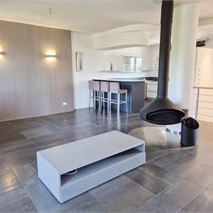 Villa Bifamiliare In Vendita a Ancona